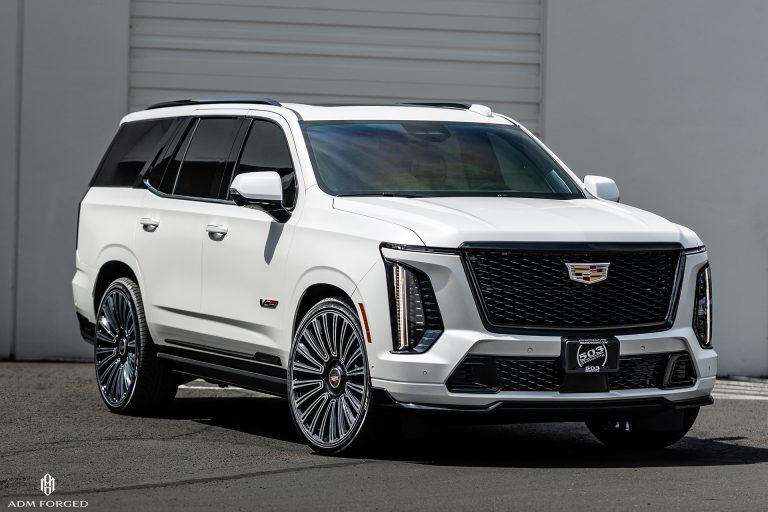 Cadillac Escalade V on the ADM Forged SS111 from the Signature Series in the forged monoblock variation in a Gloss Black with Brushed face finish with custom floater cap.